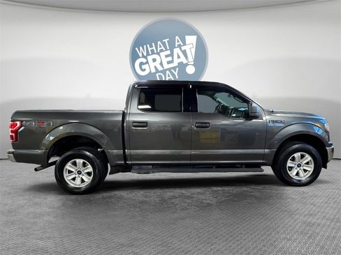 Used 2019 Ford F150 XLT image 2