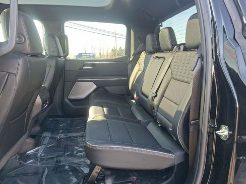 New 2025 GMC Sierra EV Denali AWD/4WD image 6