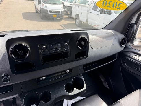 Used 2020 Mercedes-Benz Sprinter 1500 image 21