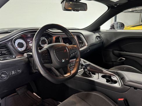 Used 2021 Dodge Challenger R/T Scat Pack RWD image 6