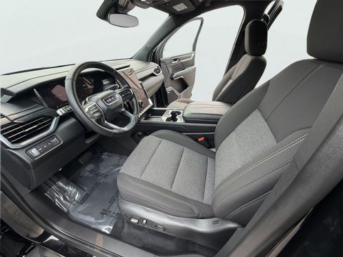 Used 2025 GMC Acadia Elevation AWD/4WD image 6