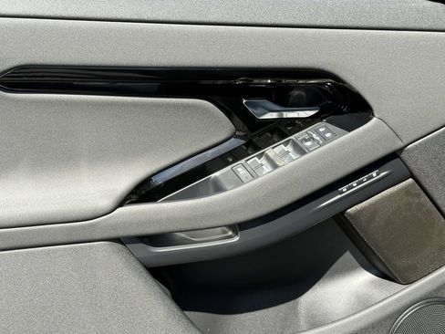 New 2026 Land Rover Range Rover Evoque S image 10