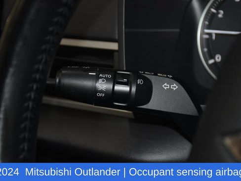 Used 2024 Mitsubishi Outlander SE AWD/4WD image 10
