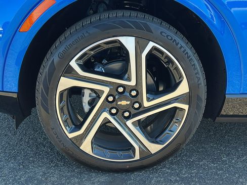 New 2026 Chevrolet Equinox EV LT image 10