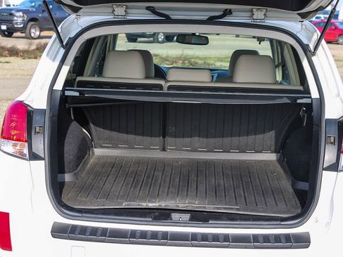 Used 2014 Subaru Outback 2.5i Limited image 24