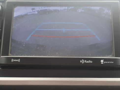 Used 2019 Toyota Tacoma SR5 AWD/4WD image 10