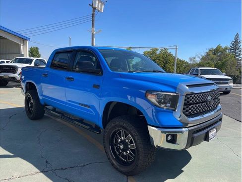 Used 2020 Toyota Tundra SR5 w/ TRD Off-Road Package image 5