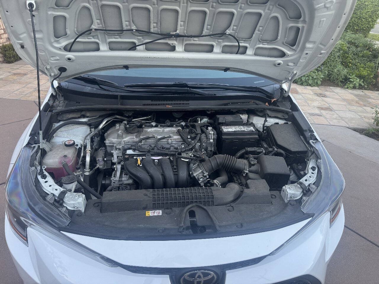Used 2021 Toyota Corolla LE w/ Carpet Mat Package (TMS) FWD image 9