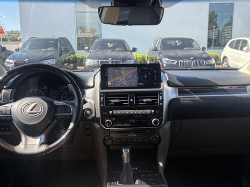 Used 2023 Lexus GX 460 Premium w/ Premium Package AWD/4WD image 30
