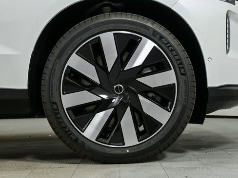 New 2025 Volvo EX90 Plus w/ Protection Package Premier image 41