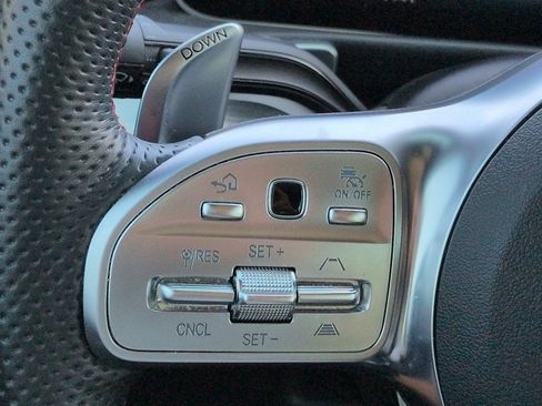 Used 2021 Mercedes-Benz GLB 35 AMG 4MATIC image 26