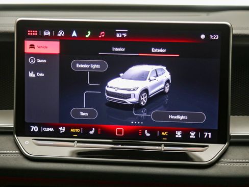 Used 2025 Volkswagen Tiguan SE R-Line AWD/4WD image 14