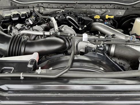 Used 2017 Ford F250 XLT image 10