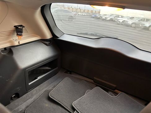 Used 2017 Jeep Compass Latitude image 23