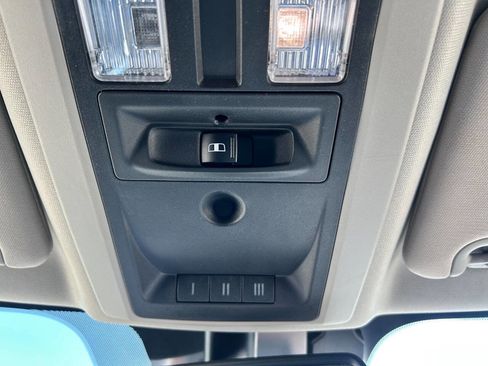 Used 2017 RAM 1500 Laramie RWD image 26