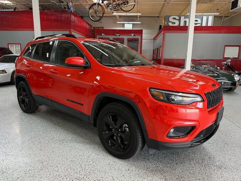 Used 2021 Jeep Cherokee Latitude Lux w/ Sun & Sound Group AWD/4WD image 7