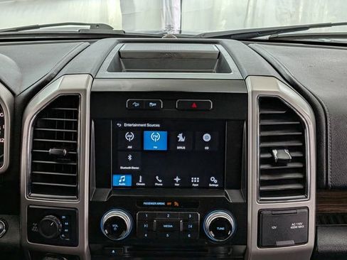 Used 2017 Ford F150 Lariat w/ Equipment Group 502A Luxury image 30