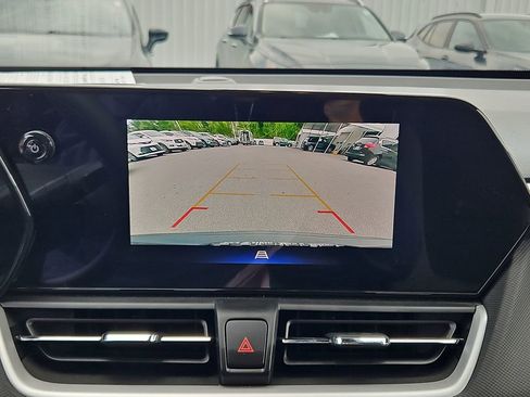 Used 2025 Chevrolet TrailBlazer LS w/ LS Convenience Package FWD image 18