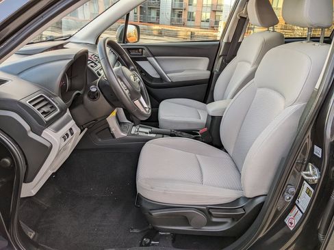 Used 2017 Subaru Forester 2.5i w/ Popular Package #2A image 12