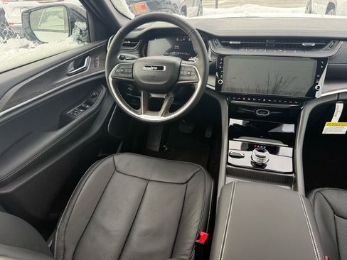 New 2026 Jeep Grand Cherokee Limited AWD/4WD image 10