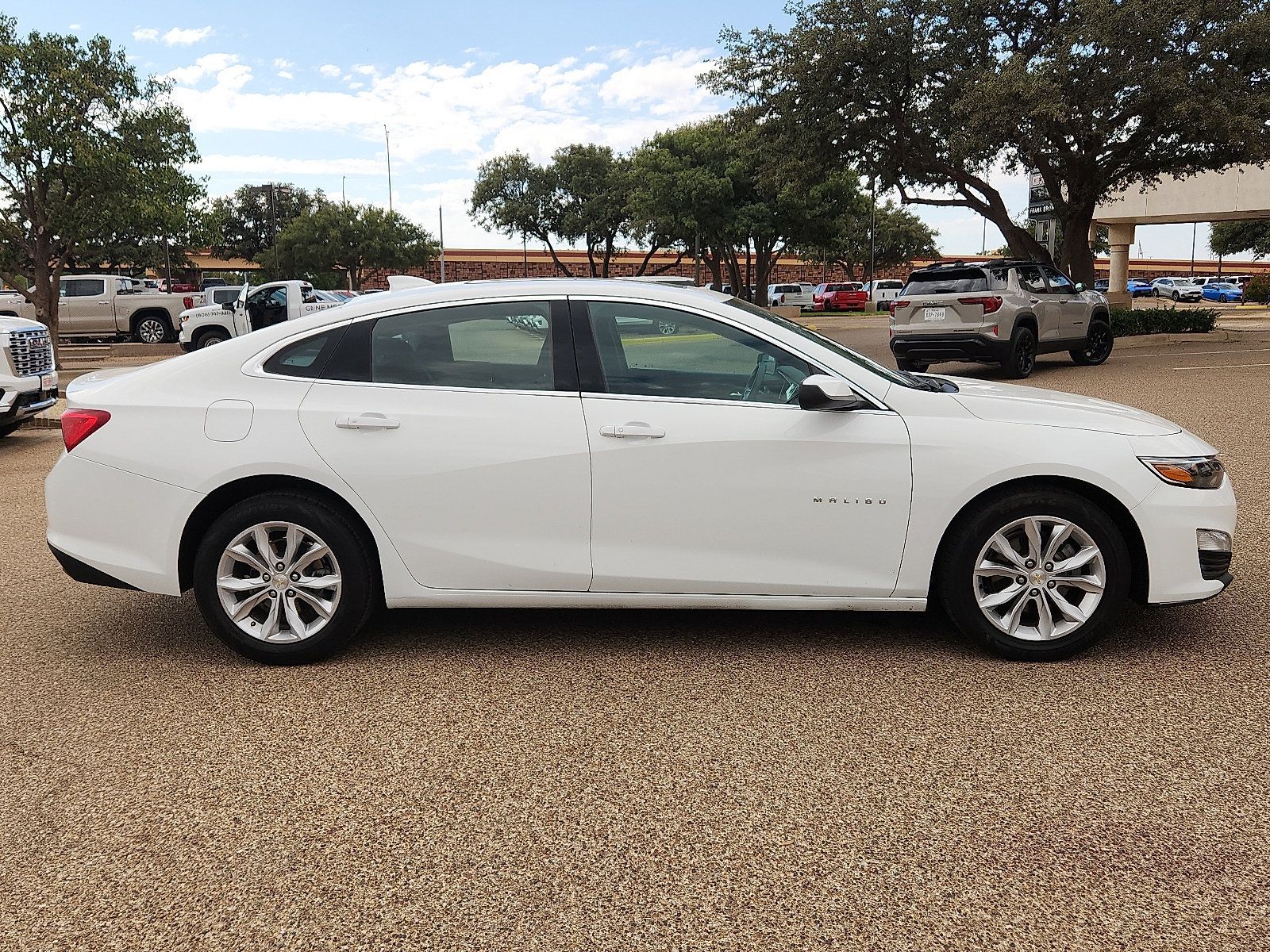 Used 2024 Chevrolet Malibu LT FWD image 5