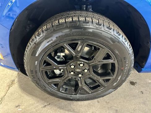 New 2026 Ford Maverick Lobo AWD/4WD image 22