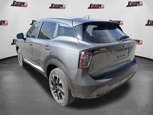 Used 2025 Nissan Kicks SV w/ SV Premium Package AWD/4WD image 6