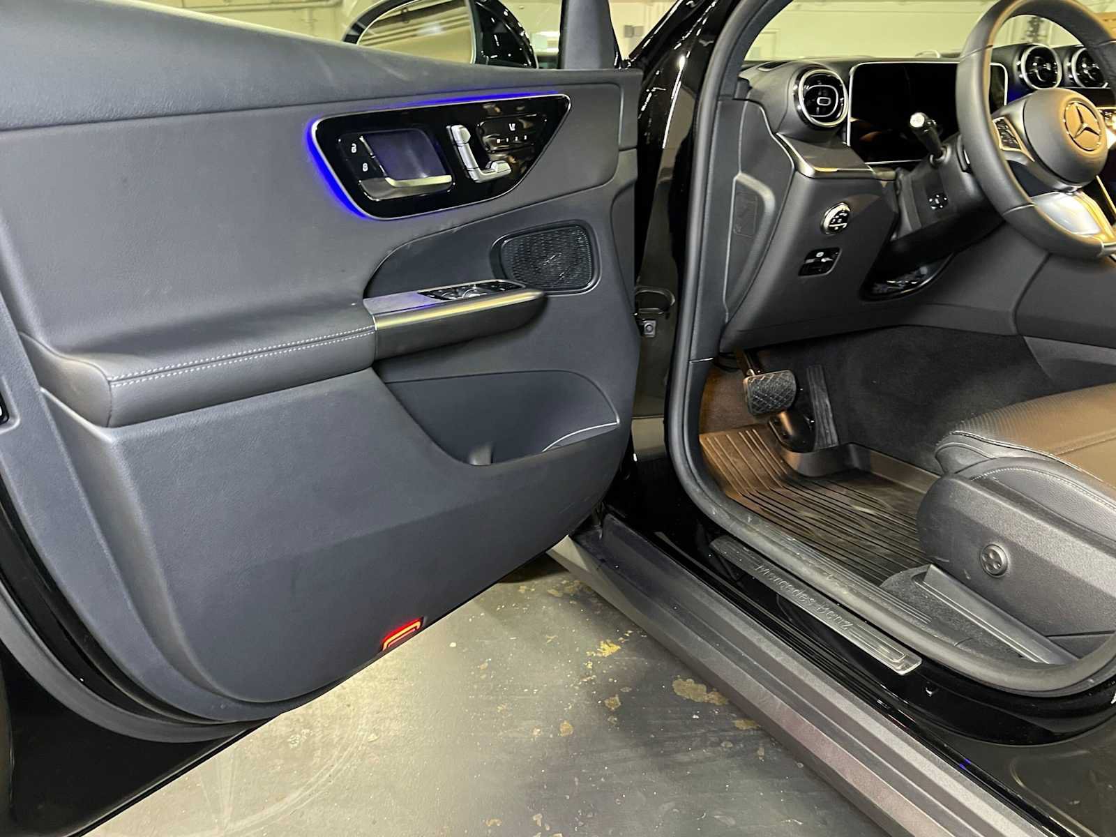 Used 2026 Mercedes-Benz GLC 300 4MATIC image 21