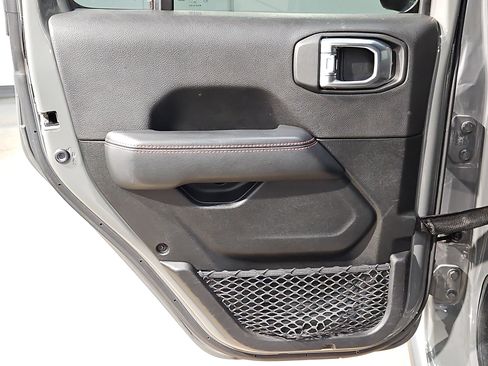 Used 2021 Jeep Wrangler Unlimited Rubicon AWD/4WD image 35