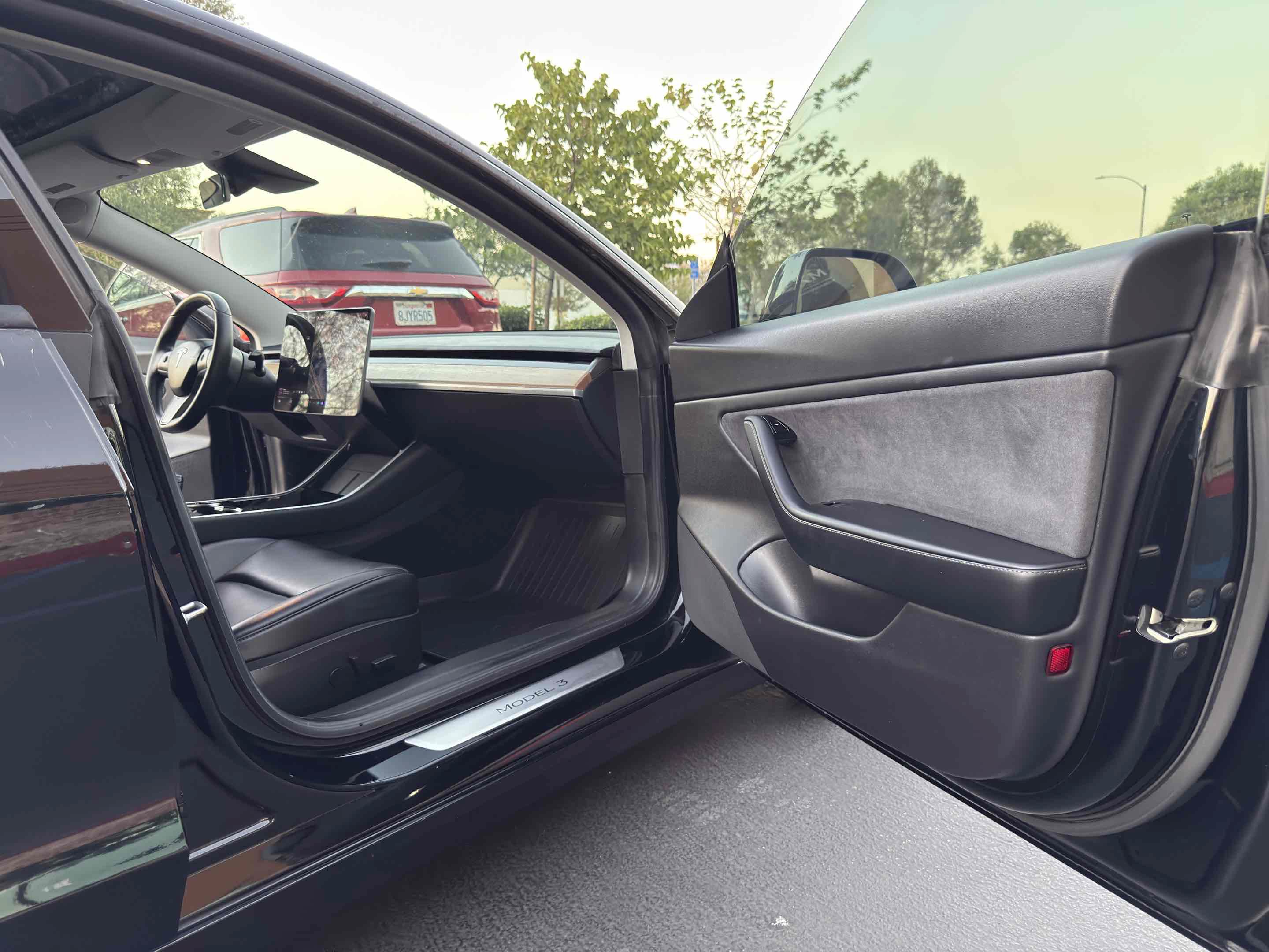 Used 2019 Tesla Model 3 Long Range AWD/4WD image 40