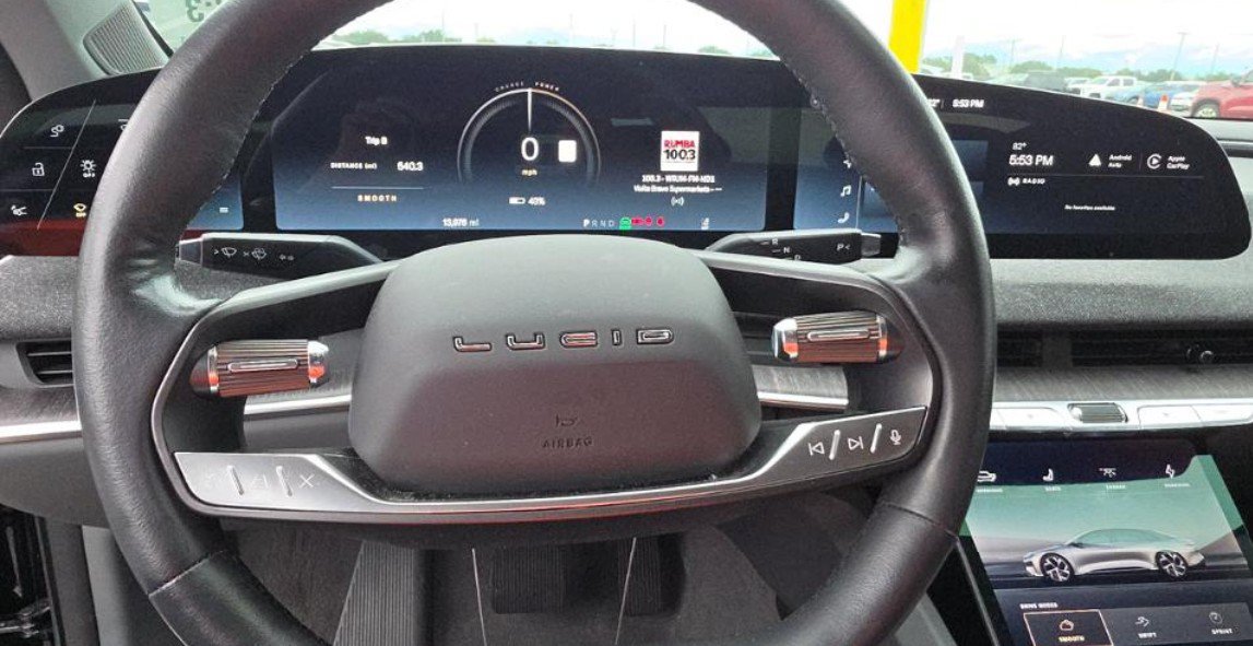 Used 2025 Lucid Air Pure RWD image 3