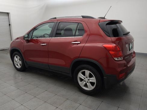 Used 2020 Chevrolet Trax LT w/ Sun & Sound Package AWD/4WD image 3