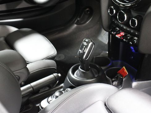 Used 2024 MINI Cooper S FWD image 6