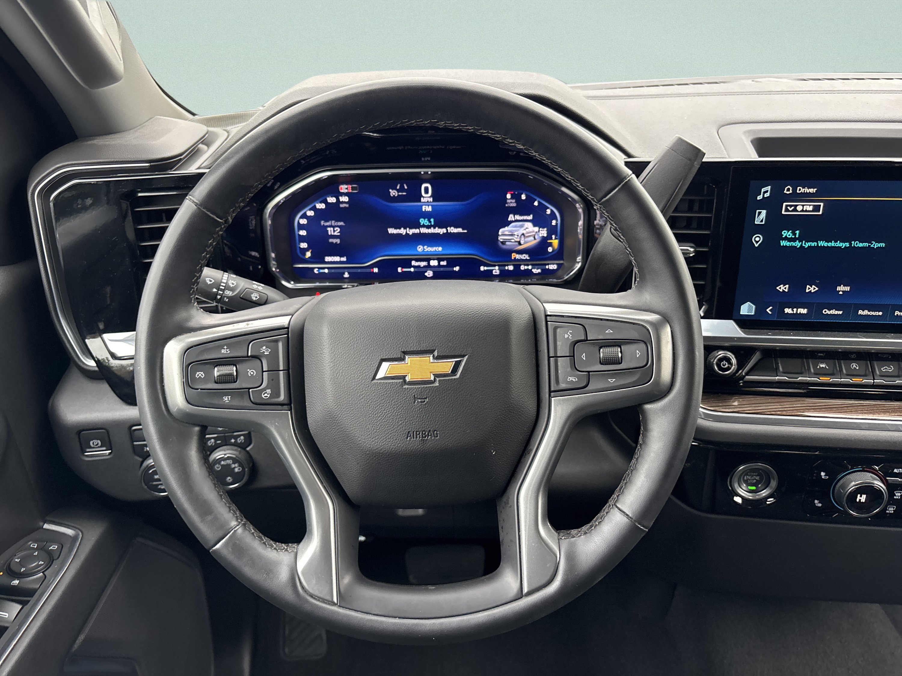 Used 2024 Chevrolet Silverado 1500 LT AWD/4WD image 25