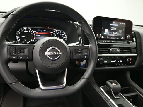 Used 2025 Nissan Pathfinder SV AWD/4WD image 24