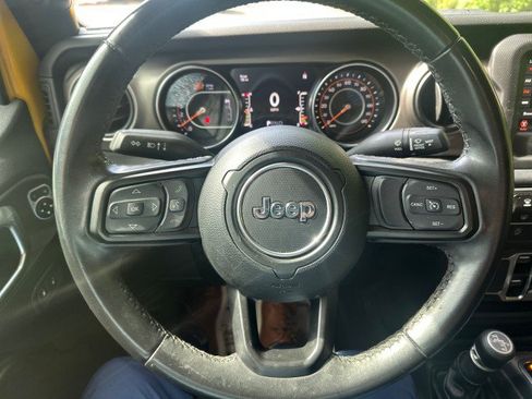 Used 2021 Jeep Wrangler Unlimited Sport AWD/4WD image 12