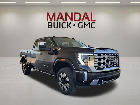 Used 2024 GMC Sierra 3500 Denali w/ Denali Reserve Package AWD/4WD image 4