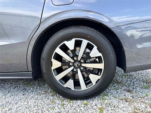New 2026 Honda Odyssey EX-L image 3