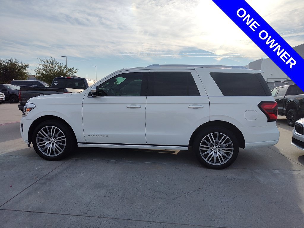 Used 2022 Ford Expedition Platinum AWD/4WD image 4