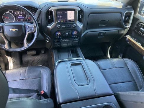 Used 2020 Chevrolet Silverado 1500 High Country w/ Technology Package AWD/4WD image 17