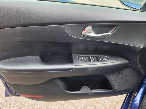 Used 2019 Kia Forte LXS image 5