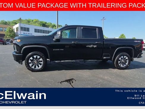 Used 2021 Chevrolet Silverado 2500 Custom w/ Custom Value Package AWD/4WD image 6