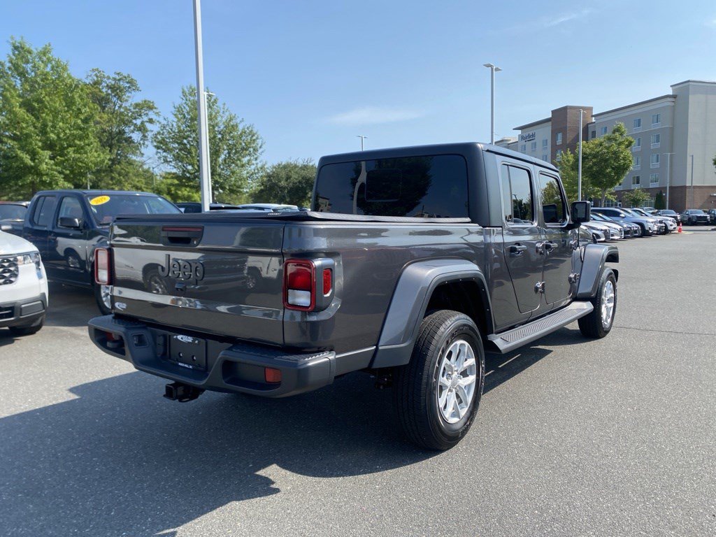 Used 2023 Jeep Gladiator Sport AWD/4WD image 5