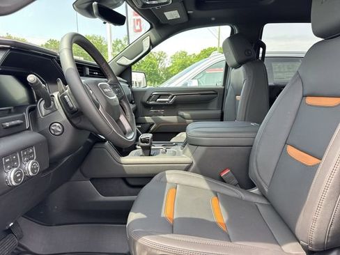 New 2026 GMC Sierra 1500 AT4 w/ AT4 Premium Package AWD/4WD image 11