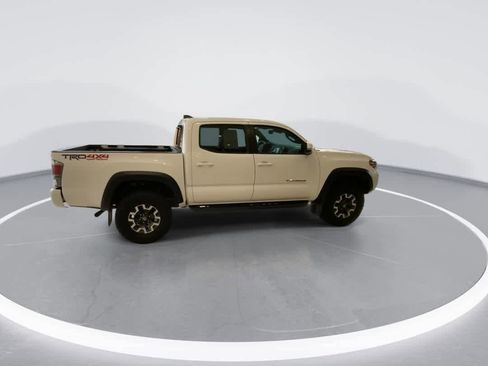 Used 2021 Toyota Tacoma TRD Off-Road AWD/4WD image 3