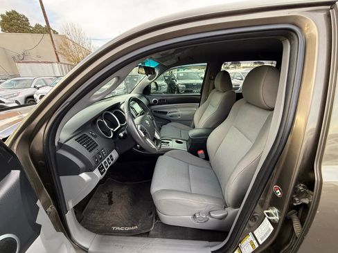 Used 2014 Toyota Tacoma 4x4 Double Cab w/ TRD Off-Road Package image 14