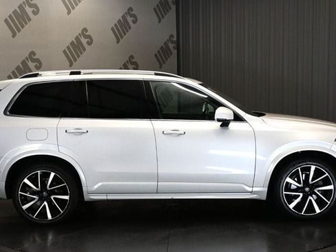 Used 2019 Volvo XC90 T6 Momentum w/ Advanced Package AWD/4WD image 4