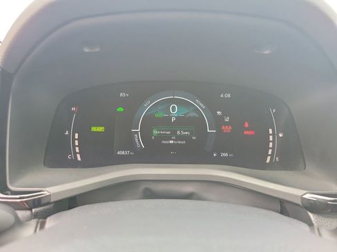 Used 2025 Toyota Camry LE FWD image 21