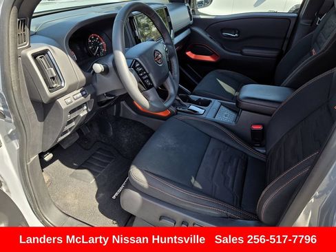 Used 2025 Nissan Frontier Pro-X w/ Pro Convenience Package RWD image 17