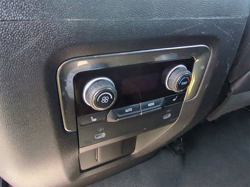 Certified 2023 Chevrolet Suburban Premier image 26